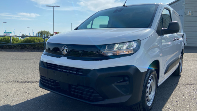 Vauxhall Combo Cargo Combo Diesel 1.5 Turbo D 100ps Prime Plus H1 Van - Image 24